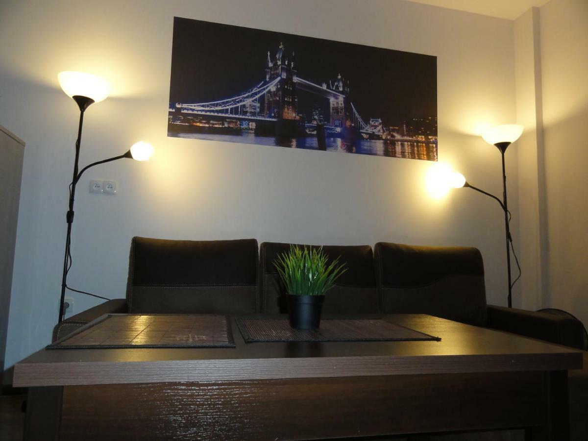Apartament Centrum Gieldowa Warsaw Exterior photo